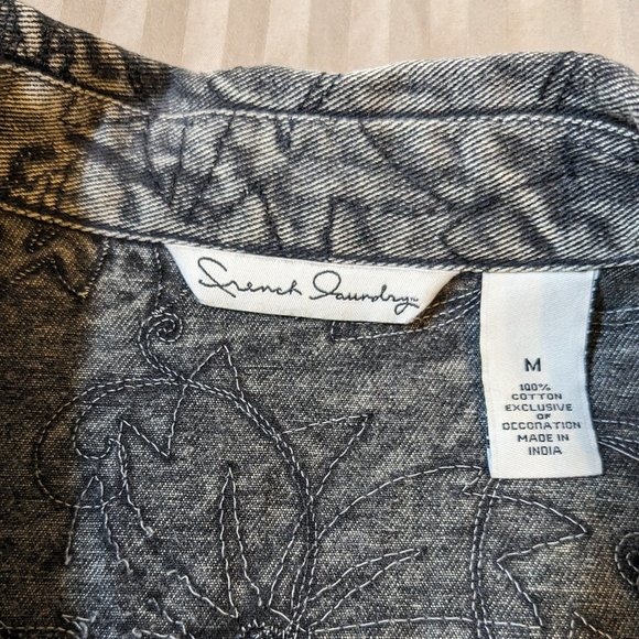 FRENCH LAUNDRY Black Wash Boho Denim Jacket Floral Embroidery - Picture 9 of 10